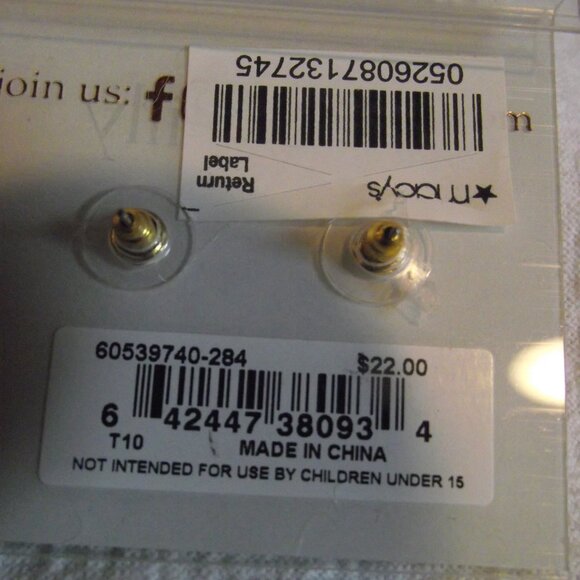 IONNA & LILLY from MACY’S EAR-RINGS - Picture 2 of 2